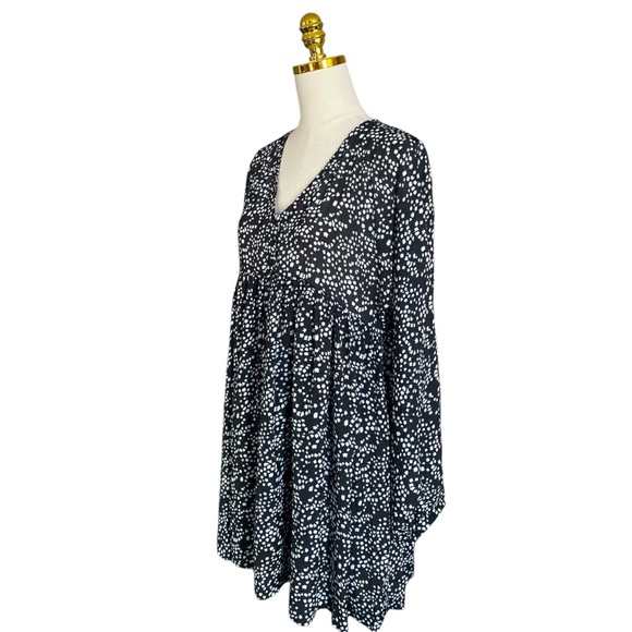 Umgee Long-Sleeve V-neck Relaxed Dainty Print Mini Babydoll Dress Women’s Size M - Picture 3 of 9
